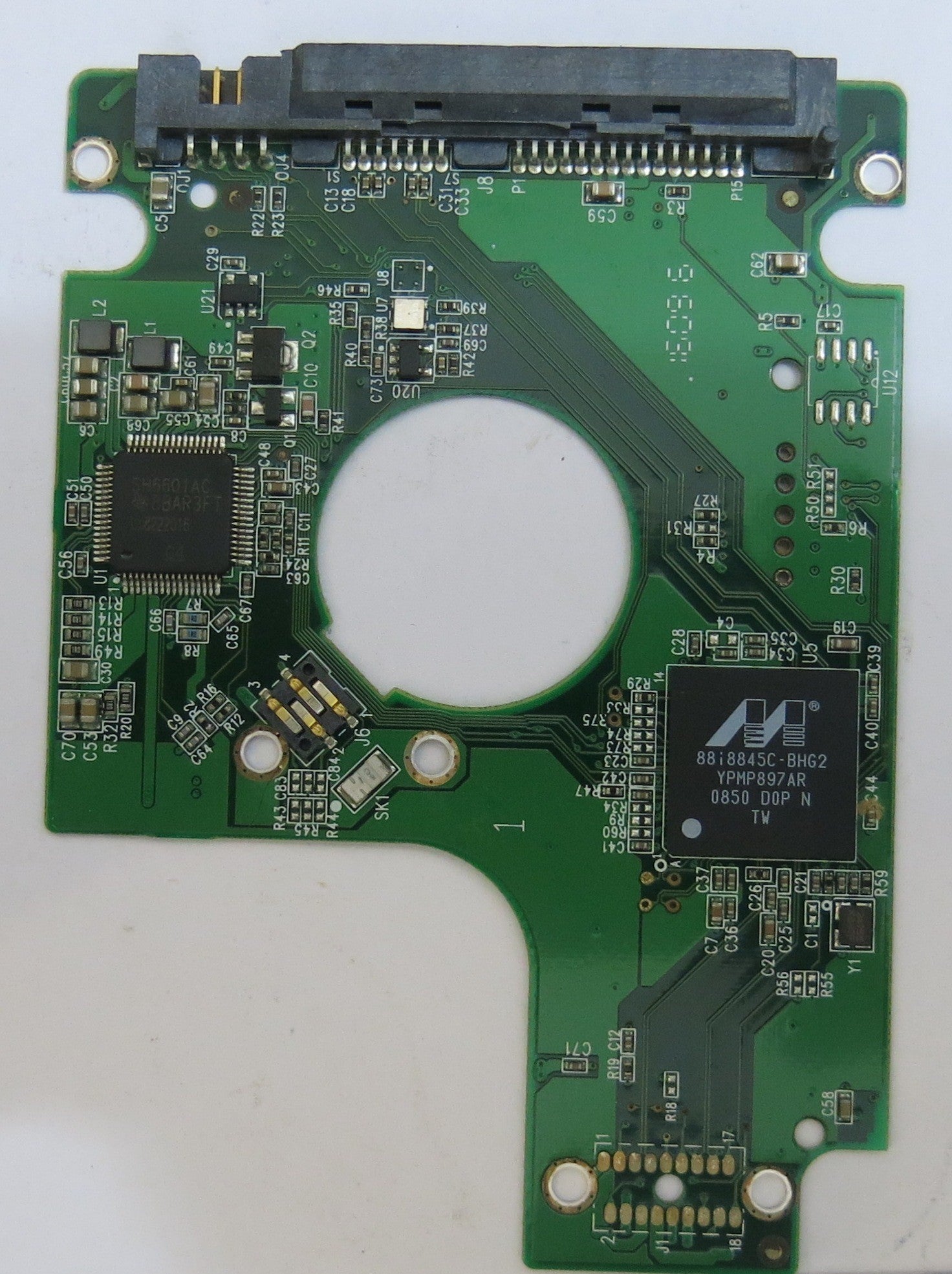 WESTERN DIGITAL WD5000BEVT-75ZAT0 2060-701572-002 REV A PCB