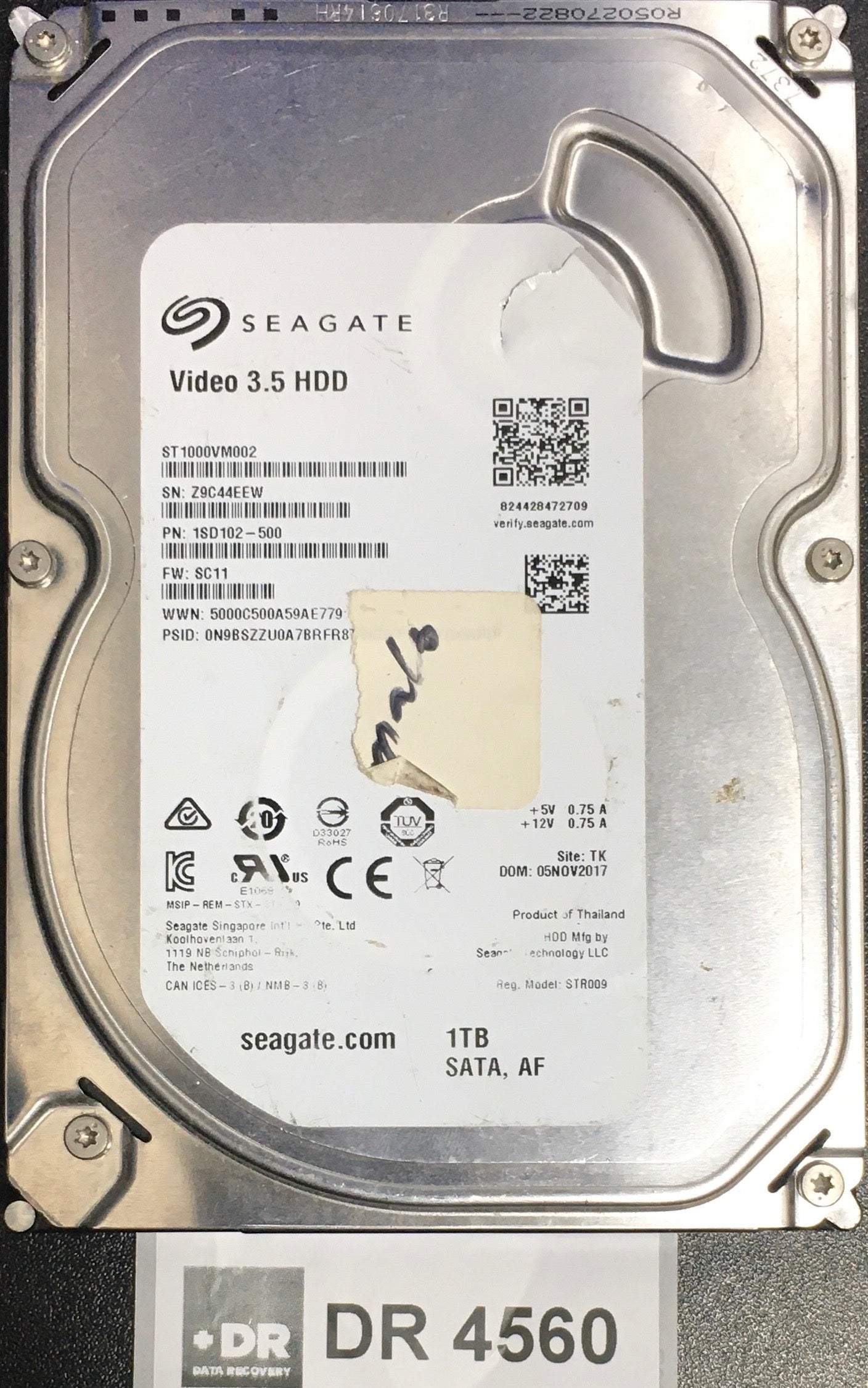 Z9C44EEW,  P/N: 1SD102'500,  FW: SC11,  Serial: Z9C44EEW,  10000GB 3.5  PCB:- REV A